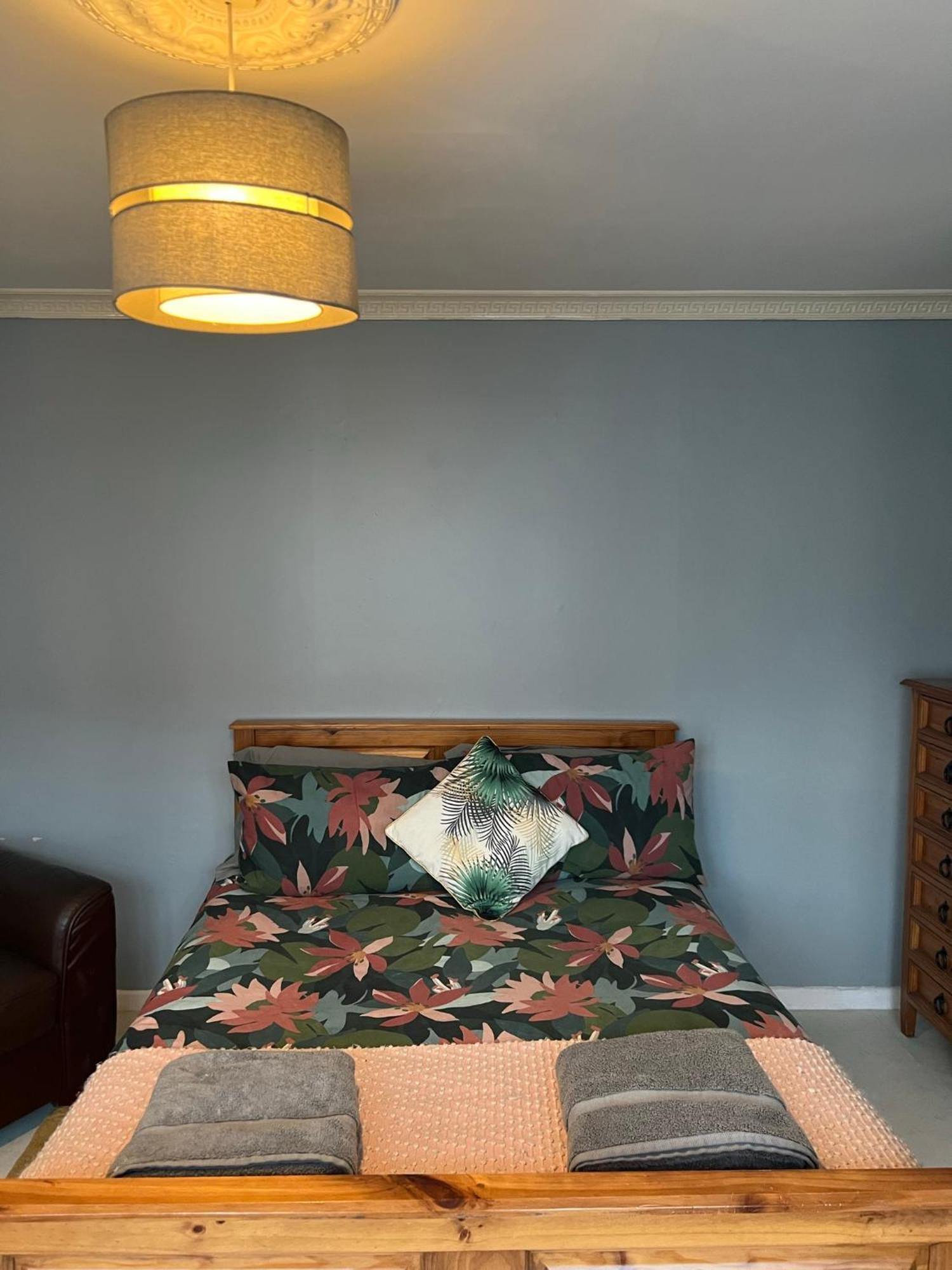 House Near To Castlecourt Shopping Apartman Belfast Kültér fotó